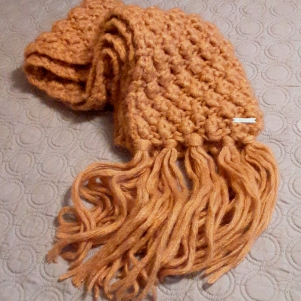 Michael Kors Scarf#WarmCozyChunky PopcornStitch#GoldMetalBrandTag# NWOT